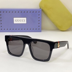 Gucci Sunglasses Unisex in 255550