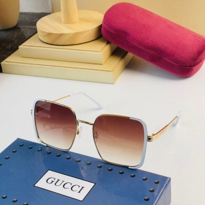 $52.00,Gucci Sunglasses Unisex in 255617