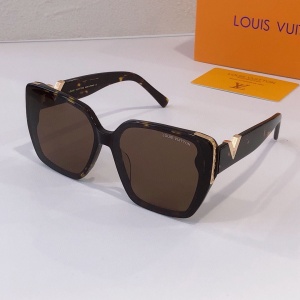 $52.00,Louis Vuitton Sunglasses Unisex in 258159