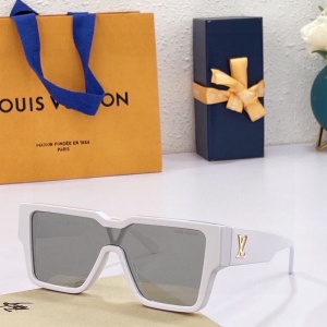 $52.00,Louis Vuitton Sunglasses Unisex in 258178