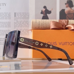 $52.00,Louis Vuitton Sunglasses Unisex in 258677