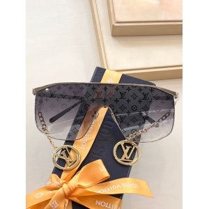 $52.00,Louis Vuitton Sunglasses Unisex in 258731