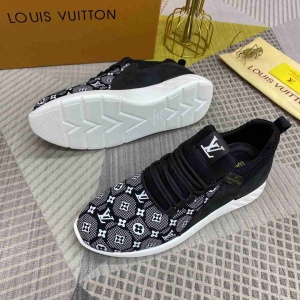 $89.00,Louis Vuitton Almond toe  Lace Up Sneakers For Men in 259240