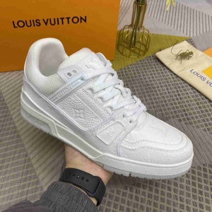 $89.00,Louis Vuitton LV Trainer Lace Up Chunky Sneaker For Men in 259272