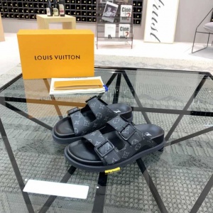 $79.00,Louis Vuitton Slipper For Men in 259725