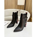 Louis Vuitton Pointed Toe Buckle Boot For Women in 257740