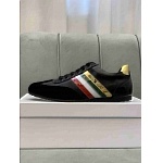 D&G Multi Panel Striped Lace Up Low Top Sneaker For Men in 259285