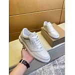 Louis Vuitton Lace Up Sneaker For Men in 259443