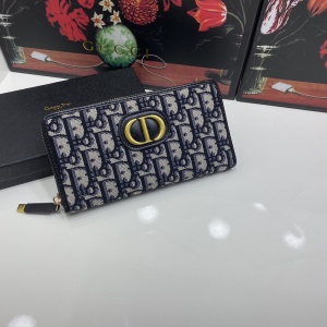 Dior Wallet For Women # 262355