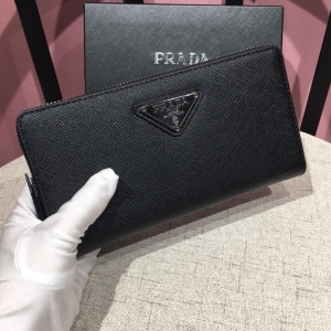 $36.00,Prada Wallet For Women # 262364