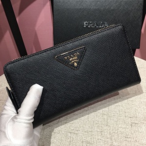 $36.00,Prada Wallet For Women # 262366