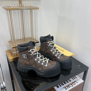 $129.00,Louis Vuitton RUBY FLAT RANGER Lace Up Boot For Women # 262803