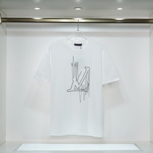 $27.00,Louis Vuitton Short Sleeve T Shirt For Men # 263448