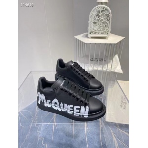 $89.00,Alexander McQueen Low top Sneaker Unisex # 264801