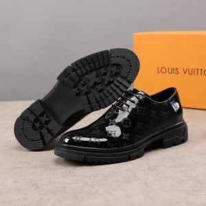$92.00,Louis Vuitton Lace Up Shoes For Men # 265874