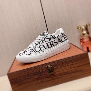 $89.00,Versace Casual Sneaker For Men # 265887