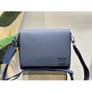 $175.00,Louis Vuitton Messenger Bag For Men # 268842