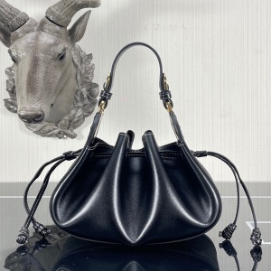 $95.00,Fendi Handbags For Women # 268874