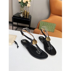 Gucci Double G Double G leather thong sandals For Women # 268964