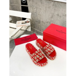 $82.00,Valentino Toile Iconographe Platform Slipper For Women # 269114