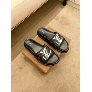 $56.00,Louis Vuitton Slippers For Men # 269754
