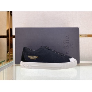 $89.00,Valentino Garavani White Cityplanet Sneakers Sneakers For Men # 271544