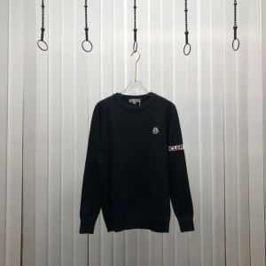 $45.00,Moncler Round Neck Sweaters For Men # 272776