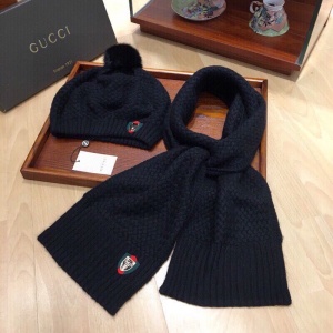 $43.00,Gucci Wool Hat And Scarf Set Unisex # 273228