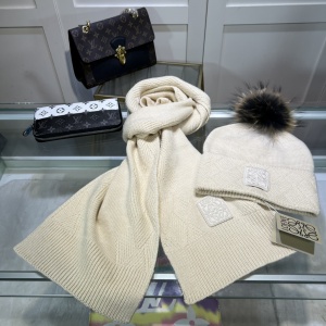 $39.00,Loewe Wool Hat And Scarf Set Unisex # 273399