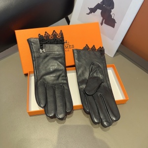 $39.00,Hermes Gloves For Women # 274172