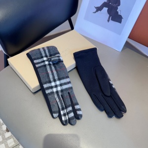 $36.00,Burberry Gloves For Women # 274180