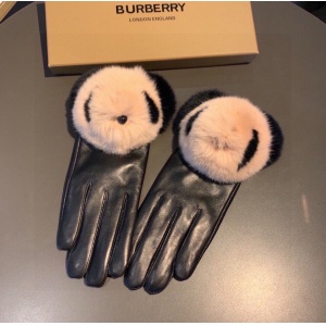 $42.00,Burberry Gloves For Women # 274191