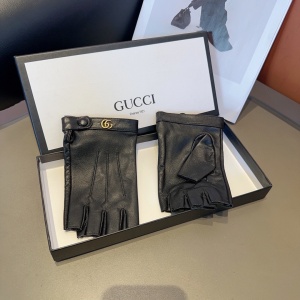 $42.00,Gucci Gloves For Women # 274210