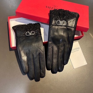 $42.00,Valentino Gloves For Women # 274230
