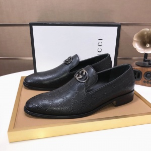 $92.00,Louis Vuitton Cowhide Leather Loafer For Men  # 274375