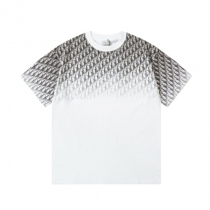 $35.00,Louis Vuitton Short Sleeve T Shirts For Men # 274779