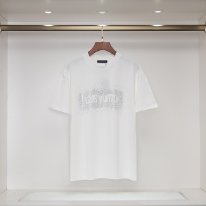 $25.00,Louis Vuitton Short Sleeve T Shirts For Men # 274858