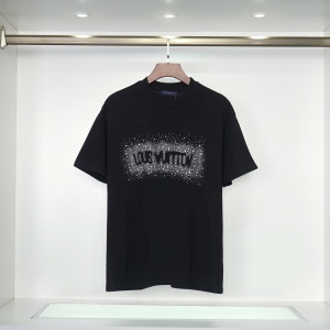 $25.00,Louis Vuitton Short Sleeve T Shirts For Men # 274859