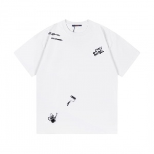 $35.00,Louis Vuitton Short Sleeve T Shirts For Men # 274949
