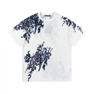 $35.00,Louis Vuitton Short Sleeve T Shirts For Men # 274958