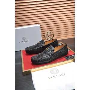 $92.00,Versace Cowhide Leather Loafers For Men # 275016