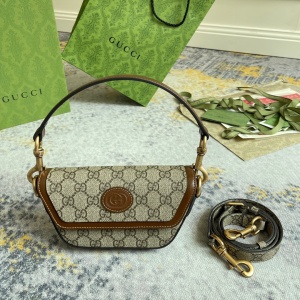 $115.00,Gucci Gucci GG Supreme Canvas Shoulder Bag For Women # 275254