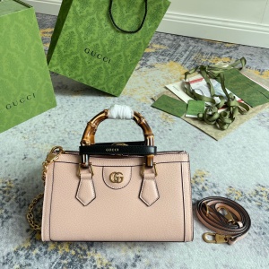 $175.00,Gucci Handbag For Women # 275288
