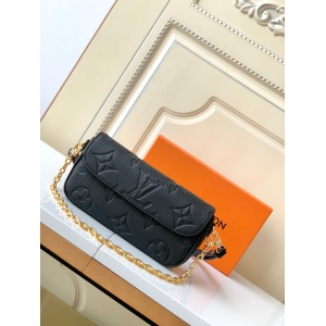 $149.00,Louis Vuitton Bags For Women # 275322