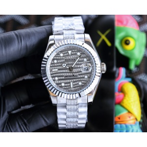 $125.00,Rolex GMT-Master II Rolex Calibre 2813 Men’s 116769 Silver tone # 275576
