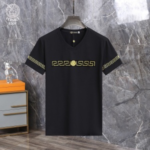 $26.00,Versace Short Sleeve Crew Neck T Shirts For Men # 278983
